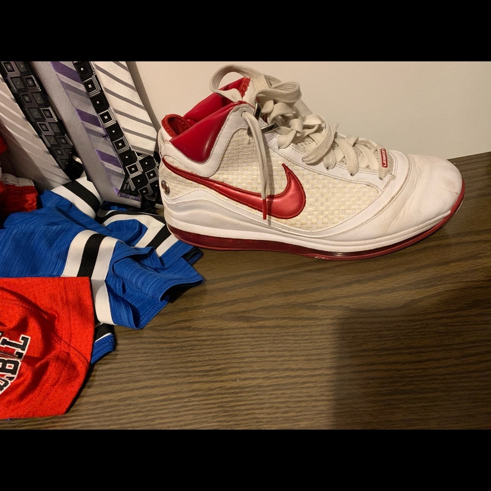 Lebron 7 shoes